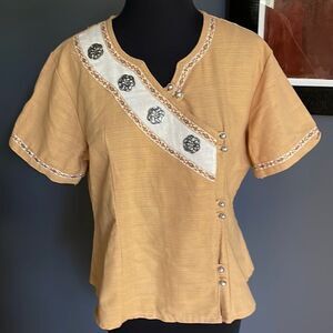 Bird woven gold braid, silver embossed floral medallion, & bell accent top. XXL